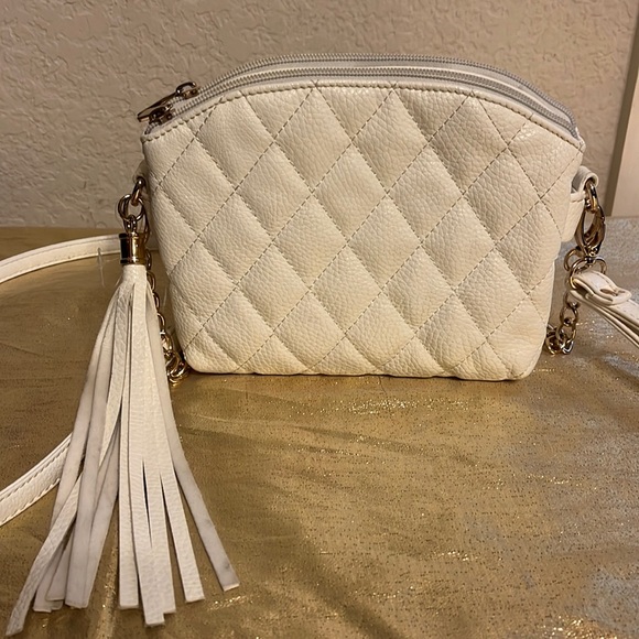 Reduced Quilted White Purse with Tassel and Gold Accents - Picture 2 of 12